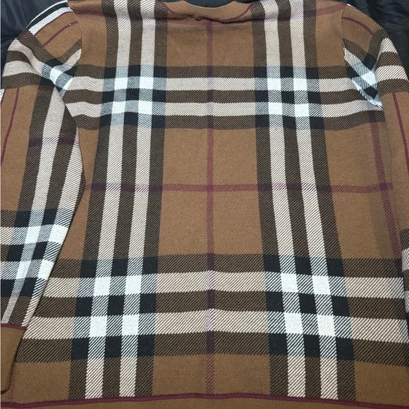 Burberry Camel Plaid Crewneck Sweater with Black & White Accents - Picture 5 of 9